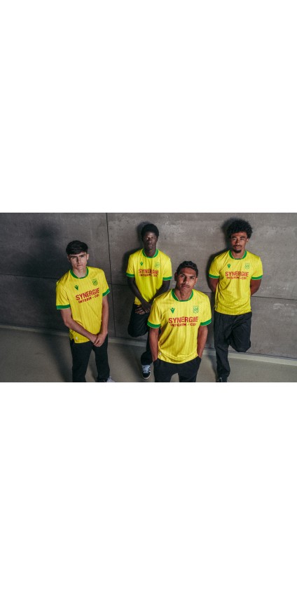 Maillot Domicile FC Nantes 2025-26 : Élégance et Passion Jaunes pour les Canaris